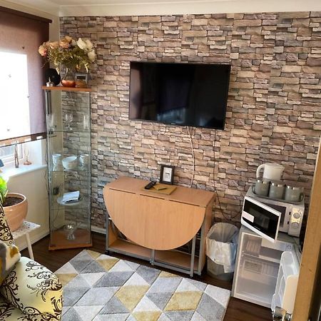 Tisi Choice Bed & Breakfast Northfleet Eksteriør bilde