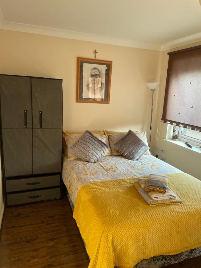 Tisi Choice Bed & Breakfast Northfleet Eksteriør bilde